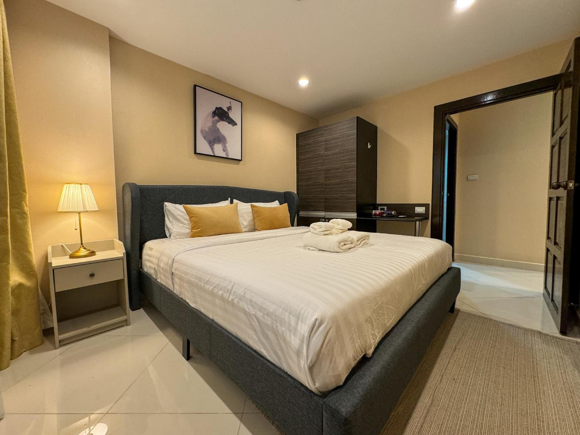 卧室直达泳池 全网最低价 到中天海滩5分钟 Jomtien Beach Extérieur photo