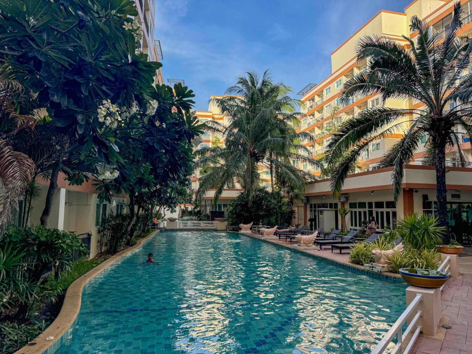 卧室直达泳池 全网最低价 到中天海滩5分钟 Jomtien Beach Extérieur photo